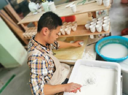 工艺美术品及礼仪用品制造(象牙及其制品除外);非金属矿物制品制